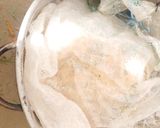A picture of step 11 of Dambun Shinkafa.