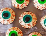 Foto del paso 7 de la receta: Cupcakes ojos Halloween (sin gluten)