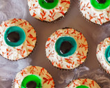 Foto del paso 7 de la receta: Cupcakes ojos Halloween (sin gluten)