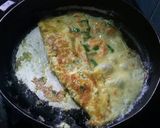 Foto langkah ke 2 dari resep Omellete Susu.
