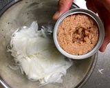 A picture of step 2 of Egg Tuna Pie.