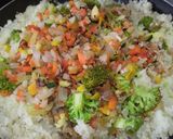 Foto del paso 4 de la receta: Falso arroz de coliflor tipo yakimeshi a mi manera🍚🥡🍱