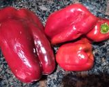Foto del paso 1 de la receta: Morrones rellenos al horno