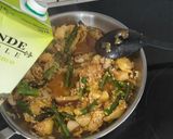 Foto del paso 3 de la receta: Arroz con pollo, shiitake y trigueros