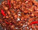 Hình bước làm 3 của món Thịt kho mắm ruốc