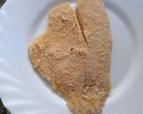 Foto del paso 2 de la receta: Tilapia congelada con empanado simple