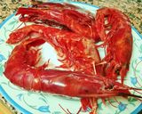 Foto del paso 1 de la receta Carabineros sobre tostas en salsa blanca