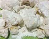Foto langkah ke 2 dari resep Ayam goreng mentega.