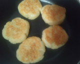 Foto langkah ke 4 dari resep Wingko babat ekonomis (teflon).