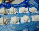 Hình bước làm 2 của món Bánh bao sữa tươi