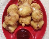 A picture of step 4 of Sandwich paneer pakoda.