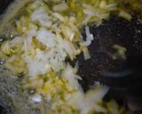 Foto langkah ke 2 dari resep Garlic Butter Rice.