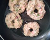 A picture of step 4 of Gajar urad vada.