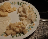 Foto del paso 2 de la receta: Revuelto de champiñones y queso🍄🧀