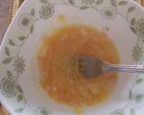 A picture of step 1 of Roghani Roti Anday ka Halwa.