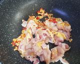 รูปขั้นตอนการทำที่ 1 ของ อกไก่ผัดกะเพรา
