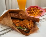 صورة لخطوة 10 من وصفة ساندوتش الدبل صوص 🍞