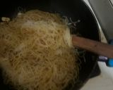 Foto langkah ke 5 dari resep Tumis Bihun Nugget.