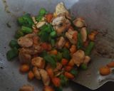 A picture of step 2 of Cheesey chicken pasta.