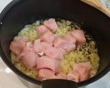 Foto del paso 2 de la receta: Pollo con setas y nueces al pesto
