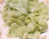 Foto langkah ke 5 dari resep Kwetiau sari daun katu.