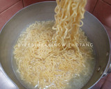 Foto langkah ke 1 dari resep Kroket Mie.