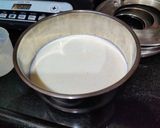 A picture of step 1 of Sooji ka halwa.