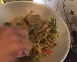Foto langkah ke 5 dari resep Bunga pepaya tuna asap suir pedas.
