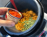 Foto del paso 4 de la receta: Económico y rápido arroz de atún y mejillones en lata con Olla GM H