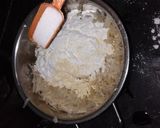 A picture of step 3 of Aloo ke Lacchedhar pakore.