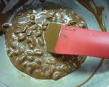 Foto del paso 2 de la receta: Barras maní con chocolate caseras tipo shot o block