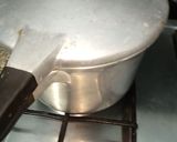 A picture of step 4 of Sponge cake.