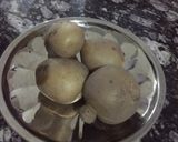 A picture of step 1 of Alu ka samosa.