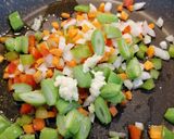 Foto del paso 4 de la receta: Arroz con verduras y salchichas