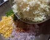 A picture of step 4 of Stuffed Pizza Paratha.
