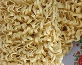 Foto langkah ke 7 dari resep Mie Kuah Rawon.