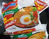 Foto langkah ke 1 dari resep Bakwan mie super renyah.