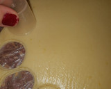 Foto del paso 3 de la receta: Alfajores de Maizena Húmedos (SIN MANTECA)