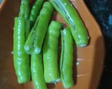 A picture of step 1 of Green chilli pakoras.