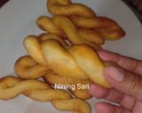 Foto langkah ke 5 dari resep Korean Twisted Donat.