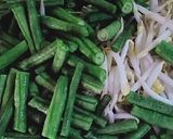 Foto langkah ke 1 dari resep Kacang panjang tumis puyuh taoge tahu crispy.