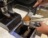 Foto langkah ke 2 dari resep Flat White Coffee.