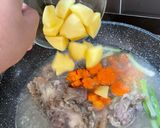 Foto langkah ke 4 dari resep Sop Kaki Sapi (Balung).