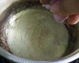 Foto langkah ke 1 dari resep Sayur Bening Daun Kelor.