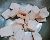 Hình bước làm 1 của món Thịt ba chỉ chiên giòn (món chay)
