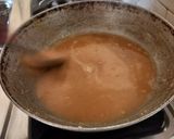 A picture of step 3 of Strawberry sheero.