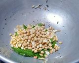 A picture of step 1 of Masala Pori.