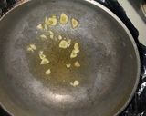 Foto del paso 1 de la receta: Dulce guiso de espinacas