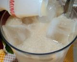 Foto langkah ke 2 dari resep Es Nutrisari Yakult.