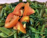 Foto langkah ke 5 dari resep Tumis kangkung saus tiram pedas😋.